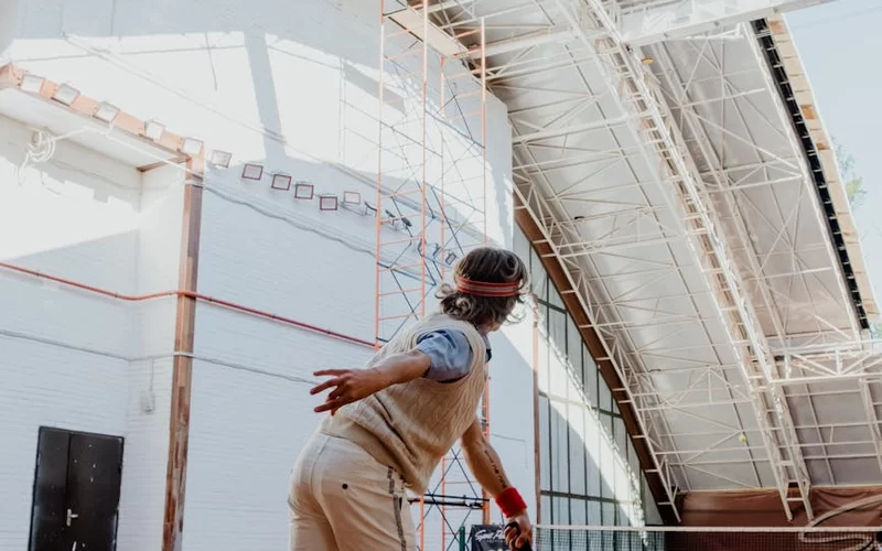 2026网坛重磅转会！西西帕斯签约半岛体育，创纪录合同细节曝光